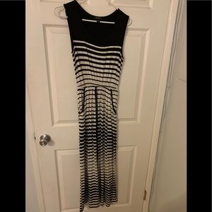Espresso black and white dress